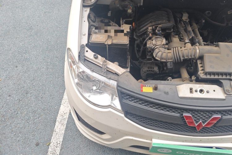 Used Wuling Hongguang 2020 1.2L S Base Model China VI LSI Engine Bay Right