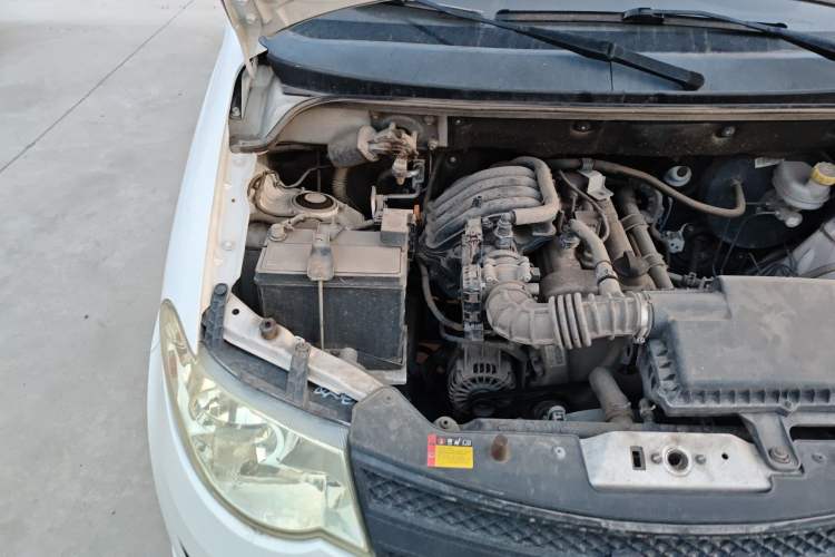 Used Wuling Hongguang 2020 1.2L S Base Model China VI LSI Engine Bay Right