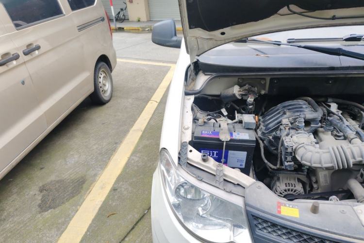 Used Wuling Hongguang 2020 1.2L S Base Model China VI LSI Engine Bay Right