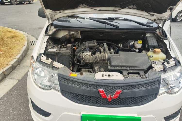 Used Wuling Hongguang 2020 1.2L S Base Model China VI LSI Engine Bay Right