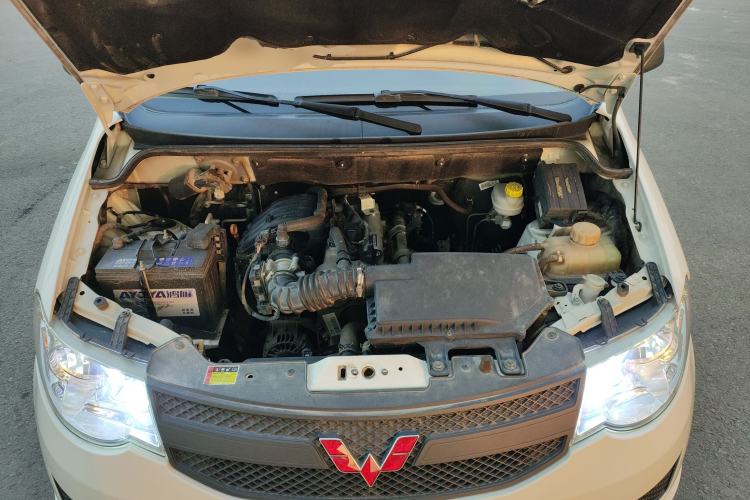 Used Wuling Hongguang 2020 1.2L S Base Model China VI LSI Engine Bay