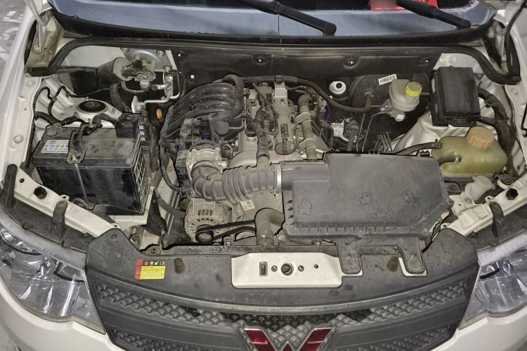 Used Wuling Hongguang 2020 1.2L S Base Model China VI LSI Engine Bay