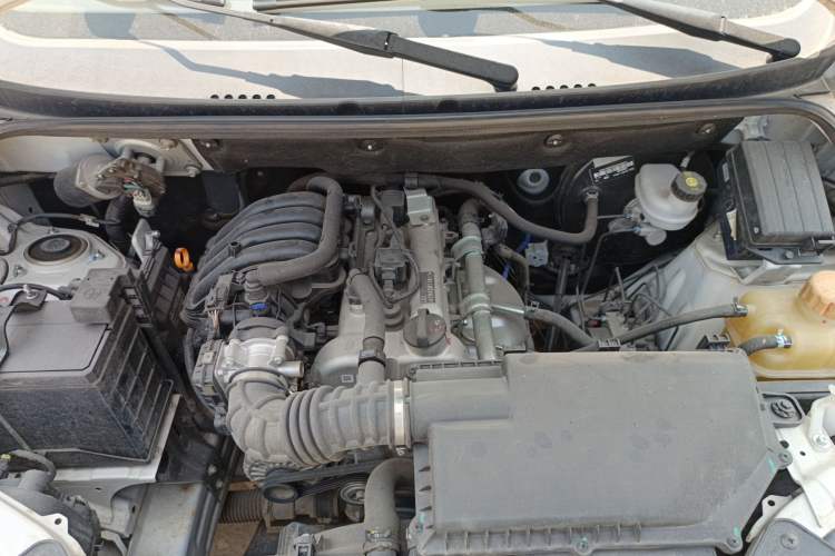 Used Wuling Hongguang 2020 1.2L S Base Model China VI LSI Engine Bay