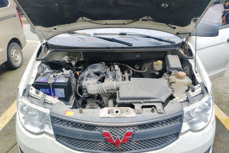 Used Wuling Hongguang 2020 1.2L S Base Model China VI LSI Engine Bay