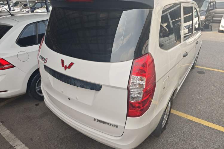 Used Wuling Hongguang 2020 1.2L S Base Model China VI LSI Exterior 3