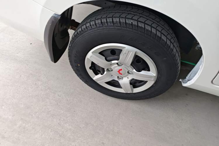 Used Wuling Hongguang 2020 1.2L S Base Model China VI LSI Exterior 5