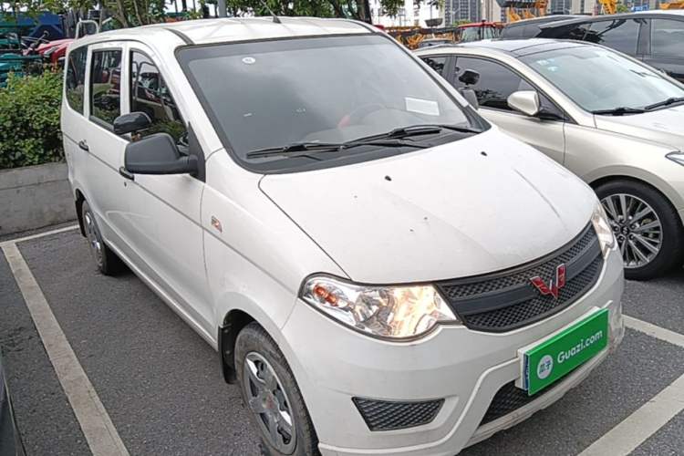Used Wuling Hongguang 2020 1.2L S Base Model China VI LSI Front Right 45 Deg