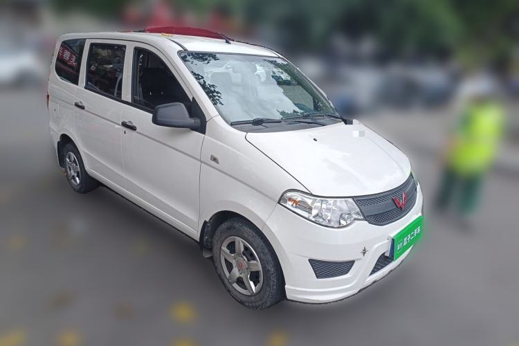 Used Wuling Hongguang 2020 1.2L S Base Model China VI LSI Front Right 45 Deg