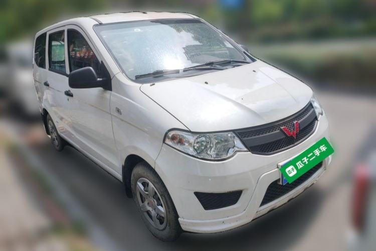Used Wuling Hongguang 2020 1.2L S Base Model China VI LSI Front Right 45 Deg