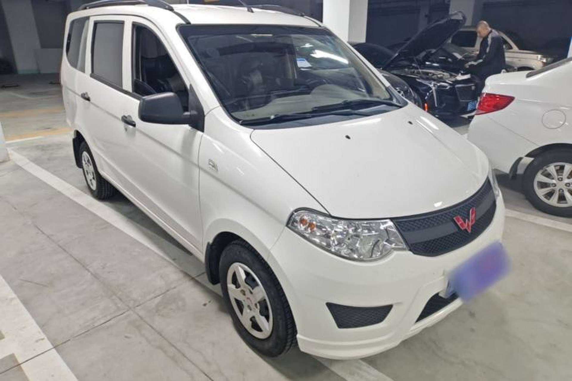 Used Wuling Hongguang 2020 1.2L S Base Model China VI LSI Front Right 45 Deg
