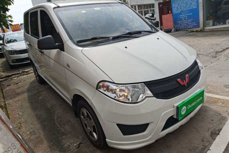 Used Wuling Hongguang 2020 1.2L S Base Model China VI LSI Front Right 45 Deg