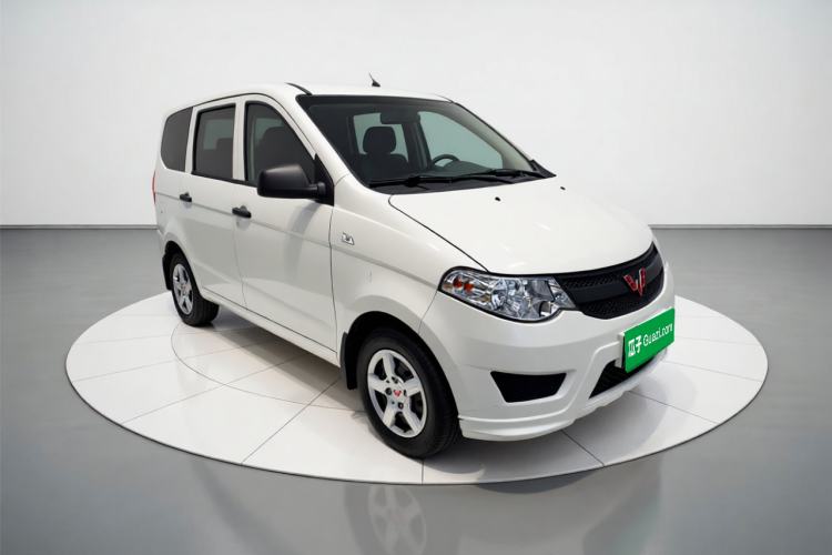 Used Wuling Hongguang 2020 1.2L S Base Model China VI LSI Front Right 45 Deg