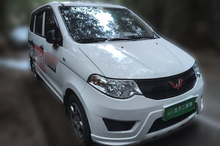Used Wuling Hongguang 2020 1.2L S Base Model China VI LSI Front Right 45 Deg