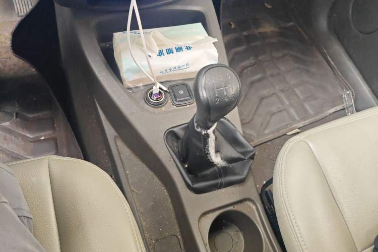 Used Wuling Hongguang 2020 1.2L S Base Model China VI LSI Gear Lever