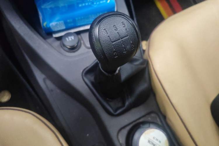 Used Wuling Hongguang 2020 1.2L S Base Model China VI LSI Gear Lever