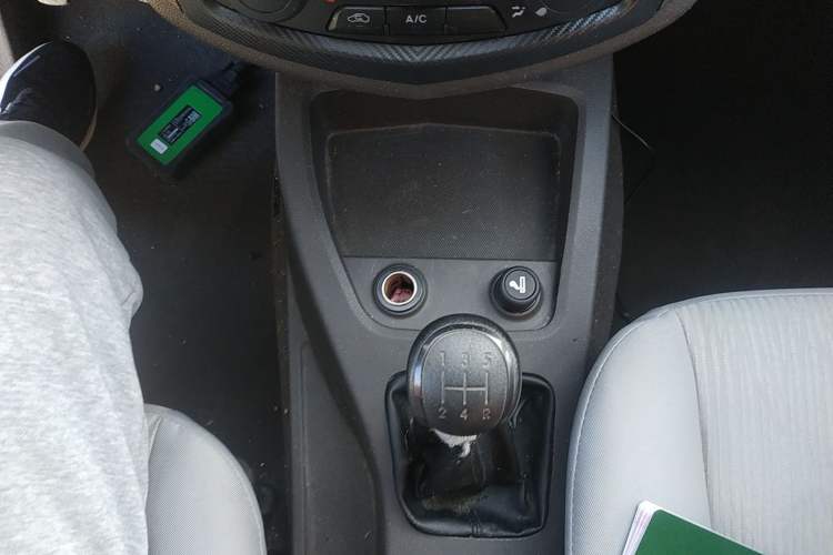 Used Wuling Hongguang 2020 1.2L S Base Model China VI LSI Gear Lever