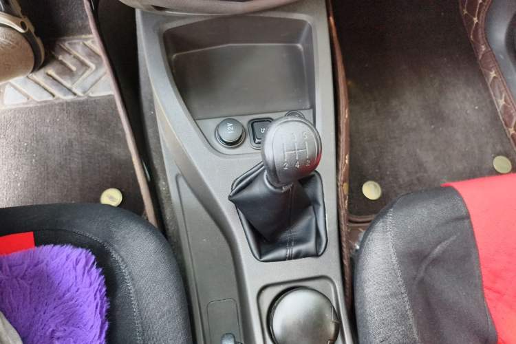 Used Wuling Hongguang 2020 1.2L S Base Model China VI LSI Gear Lever