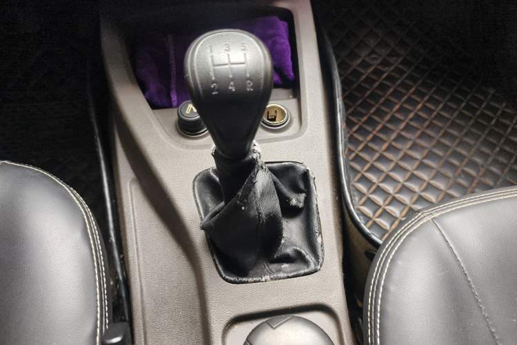Used Wuling Hongguang 2020 1.2L S Base Model China VI LSI Gear Lever