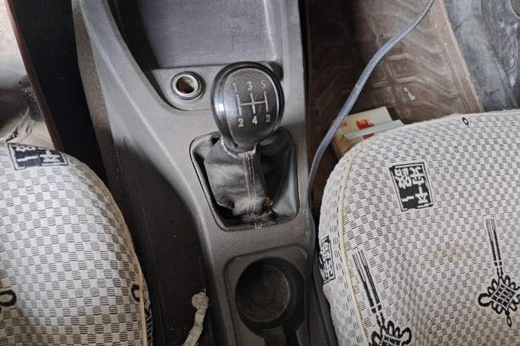 Used Wuling Hongguang 2020 1.2L S Base Model China VI LSI Gear Lever