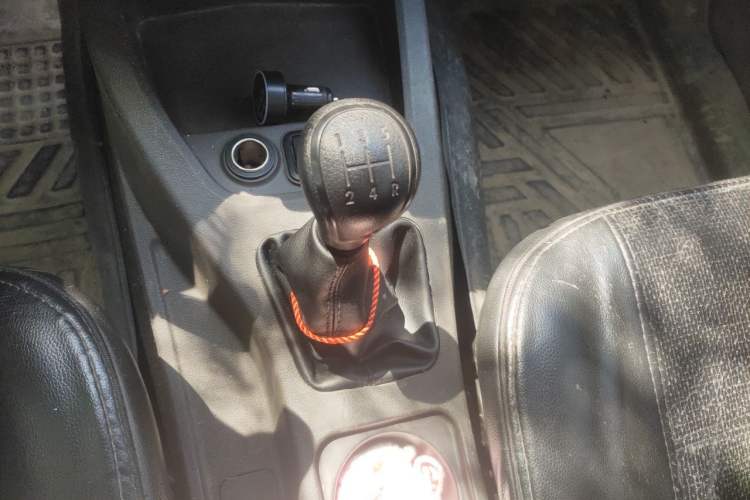 Used Wuling Hongguang 2020 1.2L S Base Model China VI LSI Gear Lever