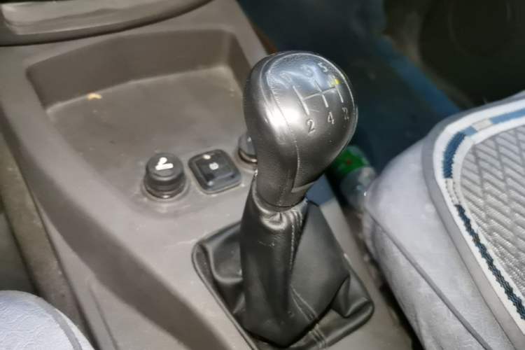 Used Wuling Hongguang 2020 1.2L S Base Model China VI LSI Gear Lever
