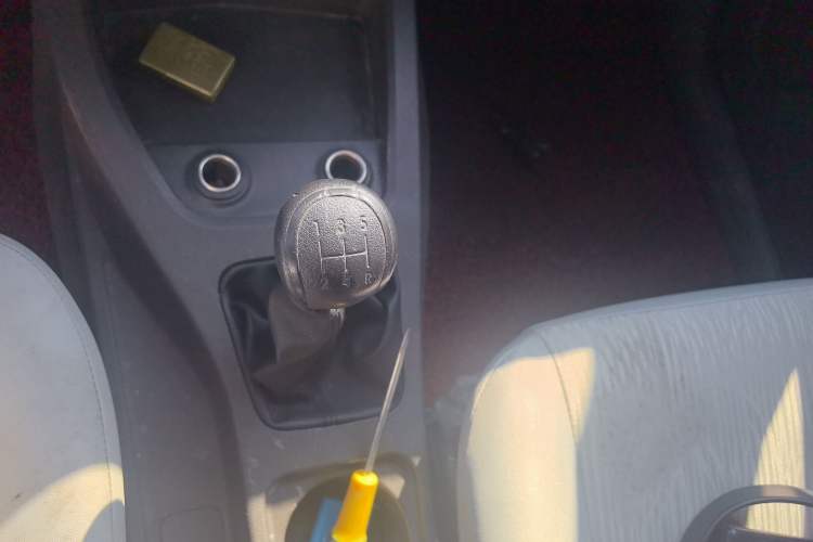Used Wuling Hongguang 2020 1.2L S Base Model China VI LSI Gear Lever