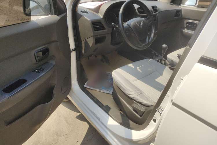 Used Wuling Hongguang 2020 1.2L S Base Model China VI LSI Interior 2