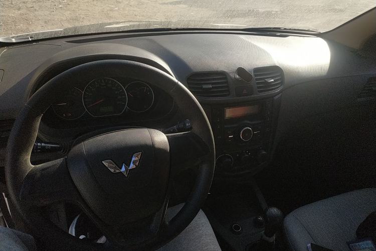 Used Wuling Hongguang 2020 1.2L S Base Model China VI LSI Interior 2