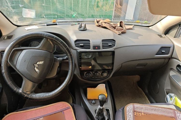 Used Wuling Hongguang 2020 1.2L S Base Model China VI LSI Interior 2