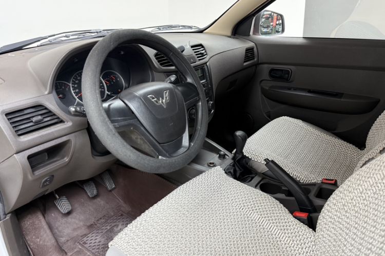 Used Wuling Hongguang 2020 1.2L S Base Model China VI LSI Interior 2