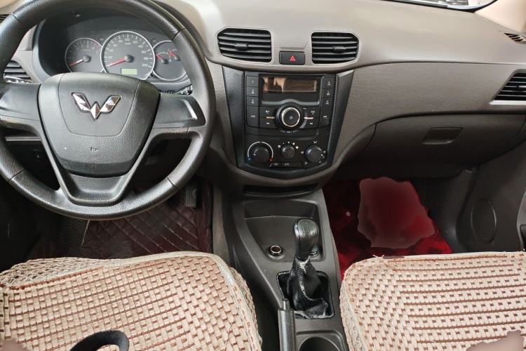 Used Wuling Hongguang 2020 1.2L S Base Model China VI LSI Interior 2