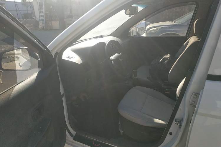 Used Wuling Hongguang 2020 1.2L S Base Model China VI LSI Interior 3