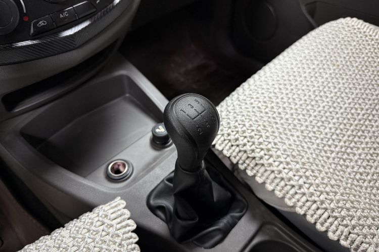 Used Wuling Hongguang 2020 1.2L S Base Model China VI LSI Interior 3