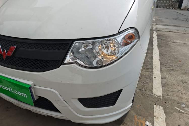 Used Wuling Hongguang 2020 1.2L S Base Model China VI LSI Left Front Headlight