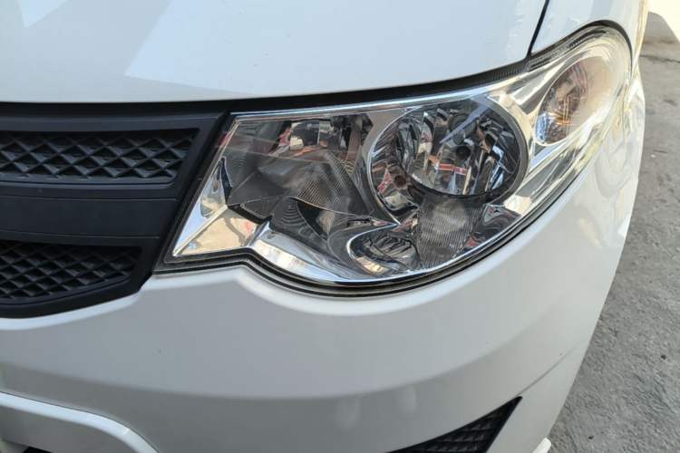 Used Wuling Hongguang 2020 1.2L S Base Model China VI LSI Left Front Headlight