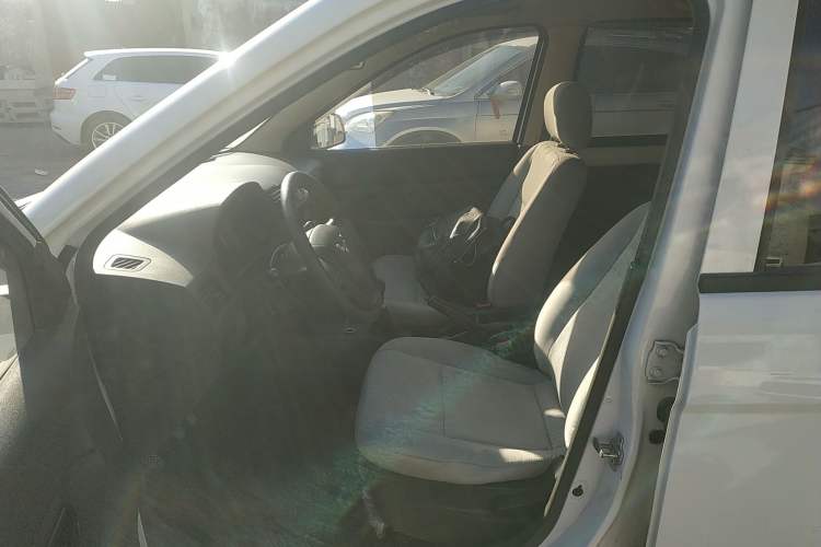 Used Wuling Hongguang 2020 1.2L S Base Model China VI LSI Left Front Seat