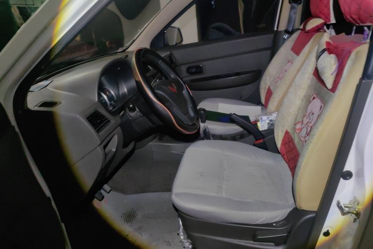 Used Wuling Hongguang 2020 1.2L S Base Model China VI LSI Left Front Seat