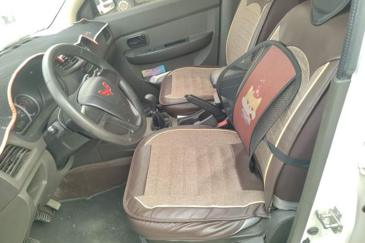 Used Wuling Hongguang 2020 1.2L S Base Model China VI LSI Left Front Seat
