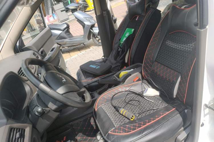 Used Wuling Hongguang 2020 1.2L S Base Model China VI LSI Left Front Seat