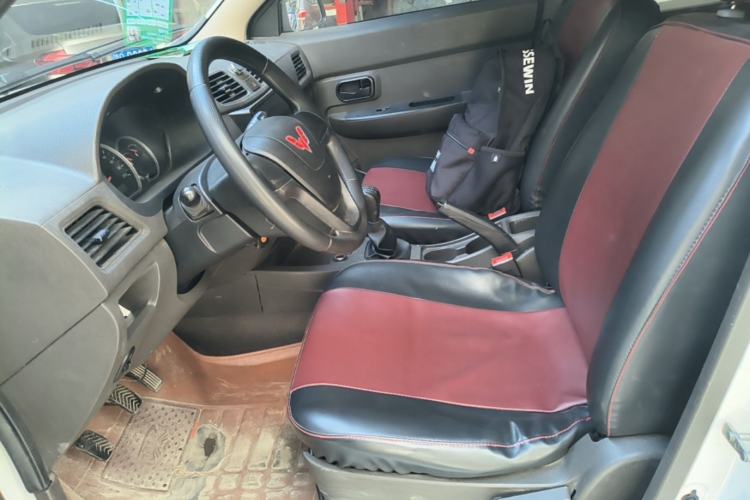 Used Wuling Hongguang 2020 1.2L S Base Model China VI LSI Left Front Seat