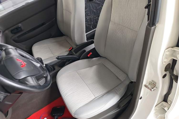 Used Wuling Hongguang 2020 1.2L S Base Model China VI LSI Left Front Seat