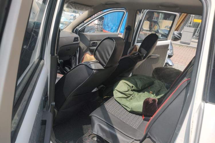 Used Wuling Hongguang 2020 1.2L S Base Model China VI LSI Left Rear Seat