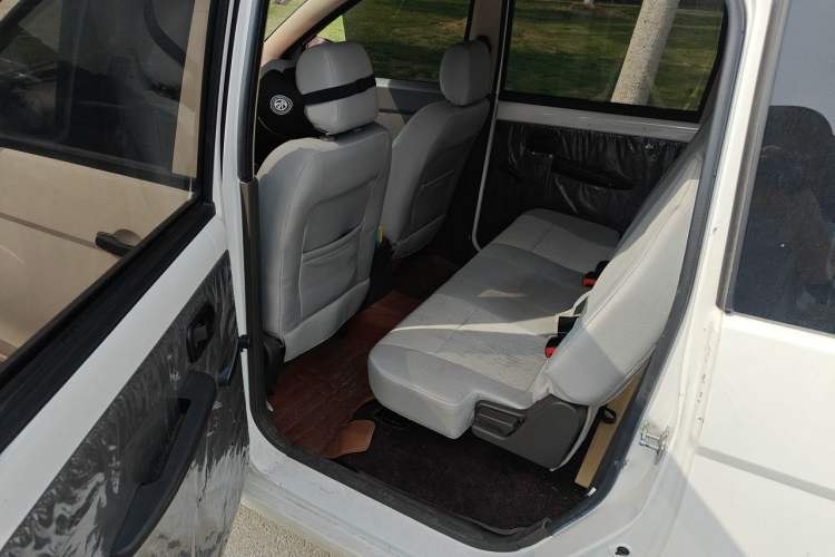 Used Wuling Hongguang 2020 1.2L S Base Model China VI LSI Left Rear Seat