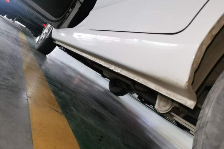 Used Wuling Hongguang 2020 1.2L S Base Model China VI LSI Left Side Sill