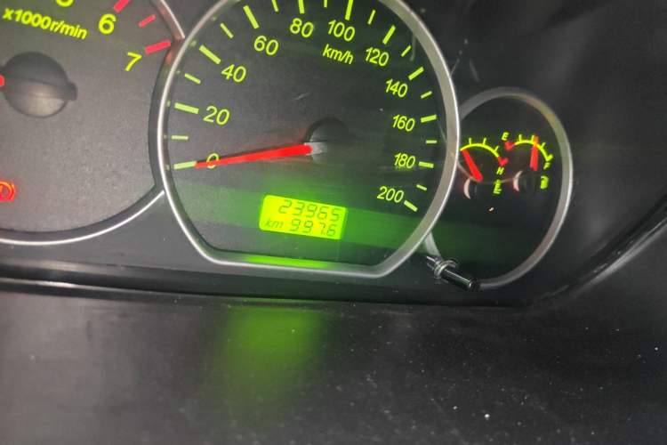 Used Wuling Hongguang 2020 1.2L S Base Model China VI LSI Odometer Close Up