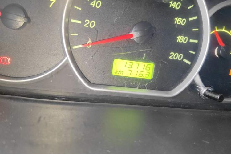 Used Wuling Hongguang 2020 1.2L S Base Model China VI LSI Odometer Close Up
