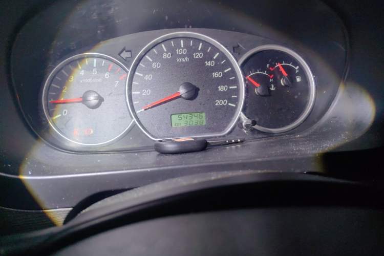 Used Wuling Hongguang 2020 1.2L S Base Model China VI LSI Odometer Close Up