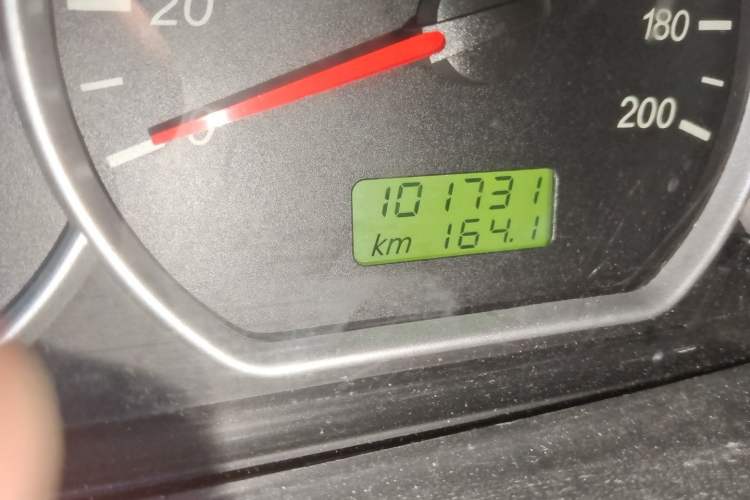 Used Wuling Hongguang 2020 1.2L S Base Model China VI LSI Odometer Close Up