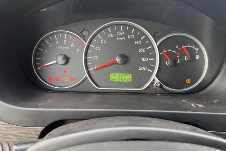 Used Wuling Hongguang 2020 1.2L S Base Model China VI LSI Odometer Close Up