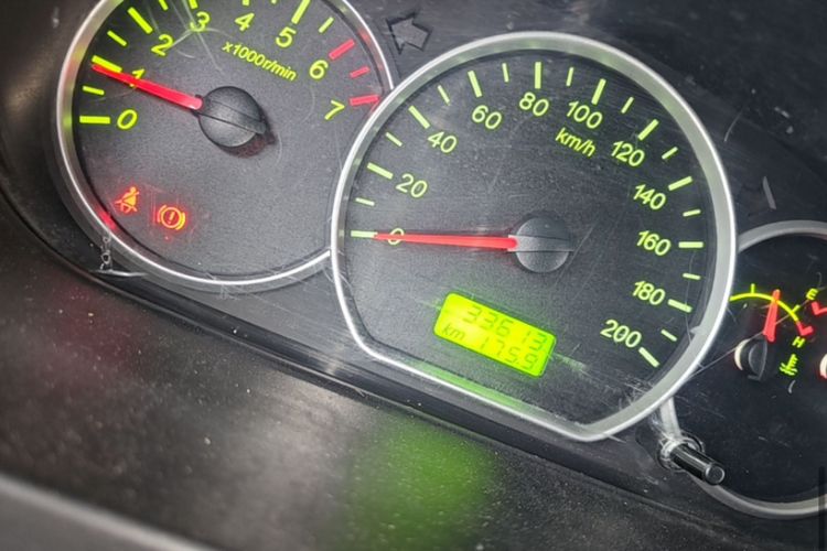Used Wuling Hongguang 2020 1.2L S Base Model China VI LSI Odometer Close Up